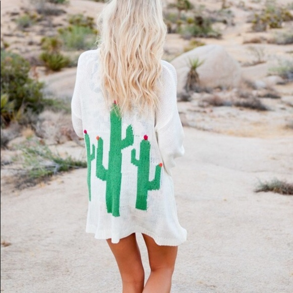 ISO. Show Me Your Mumu Three Amigos Easy Cadigan.
